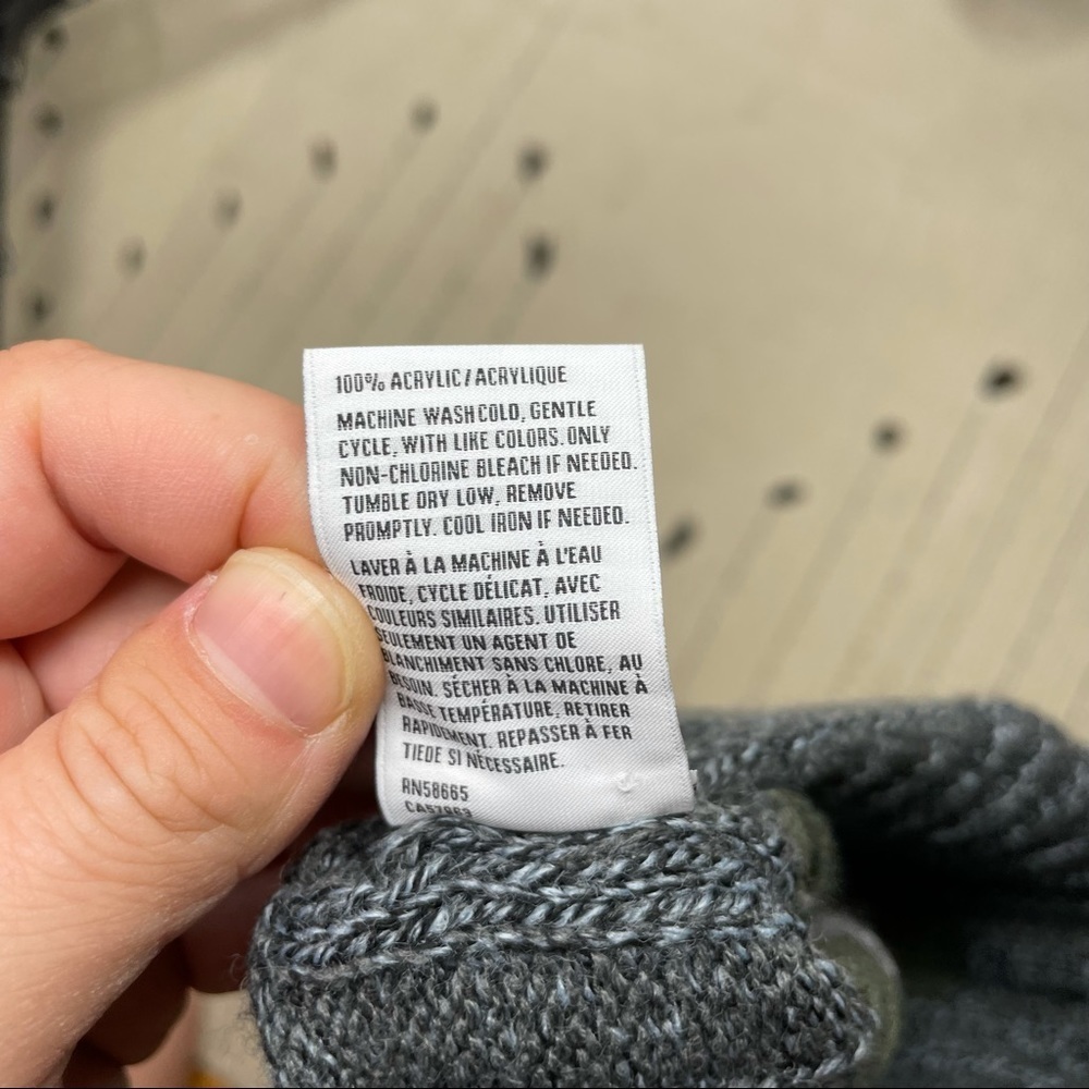 R The Rail Grey and Green Stripe Ribbed Beanie - Picture 4 of 4